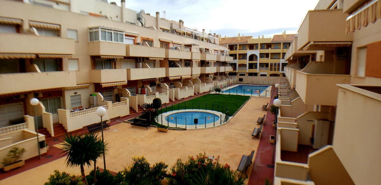 Roquetas Beach House Apartamento Fresco Con Piscina Roquetas de Mar Exterior photo